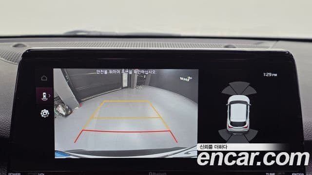 Kia Seltos 2021 — ფოტო 17/20