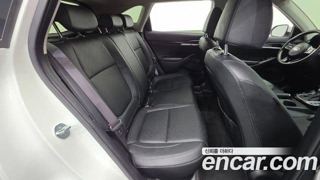 Kia Seltos 2021 — ფოტო 19/20