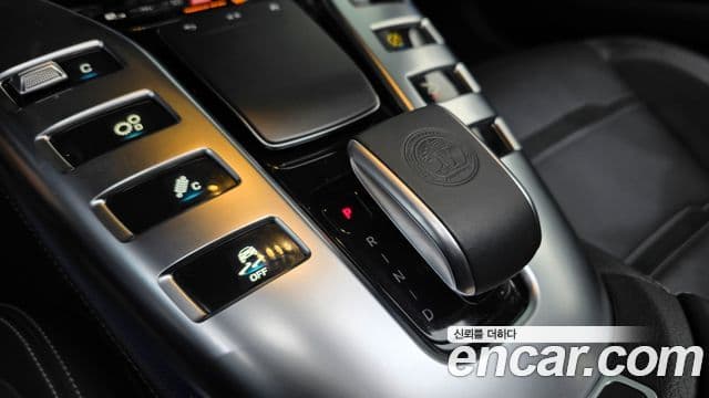 Mercedes-Benz AMG GT 2021 — Şəkil 9/20