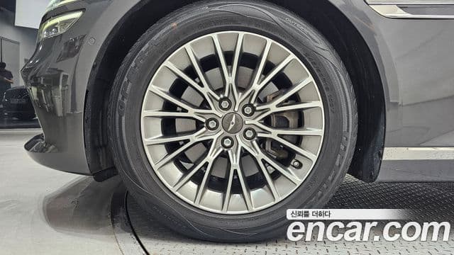 Genesis G80 2021 — Photo 11/30