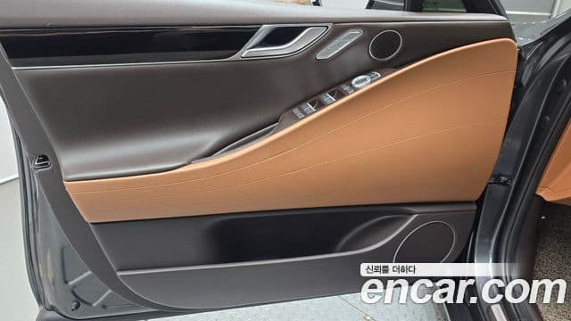 Genesis G80 2021 — Photo 19/30