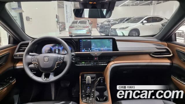 Toyota Crown Crossover 2025 — Şəkil 6/19