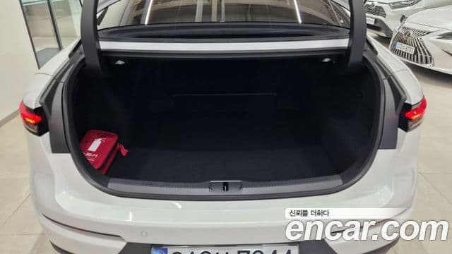 Toyota Crown Crossover 2025 — Şəkil 17/19