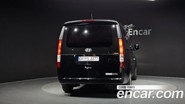 Hyundai Staria 2025 — ფოტო 4/20