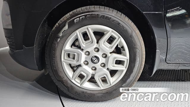 Hyundai Staria 2025 — фото 5 из 20