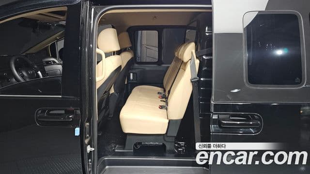 Hyundai Staria 2025 — ფოტო 12/20
