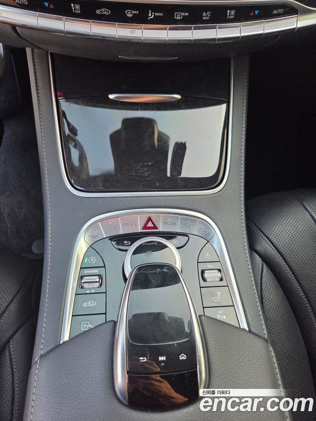 Mercedes-Benz S-Class 2020 — Photo 7/20