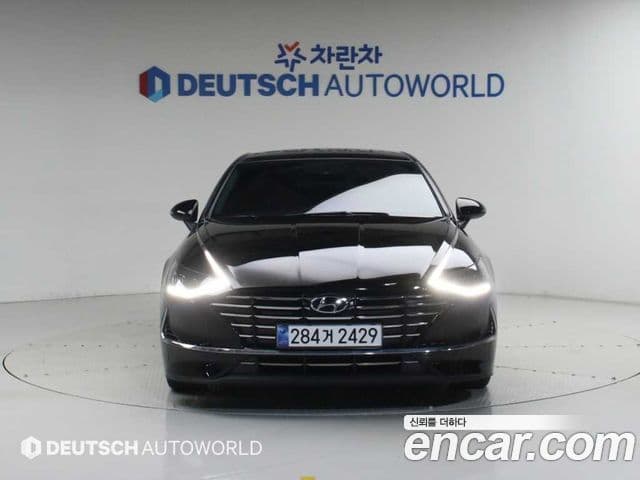 Hyundai Sonata 2021 — Фото 2/20