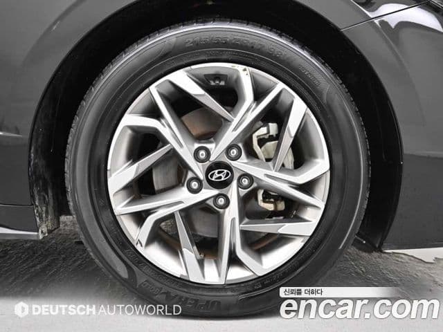 Hyundai Sonata 2021 — Фото 4/20