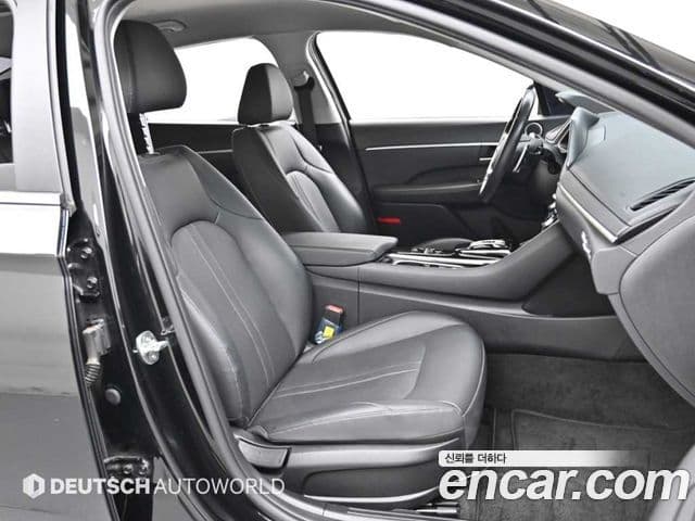 Hyundai Sonata 2021 — Фото 8/20