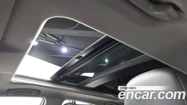 Toyota Camry 2018 — Şəkil 18/20