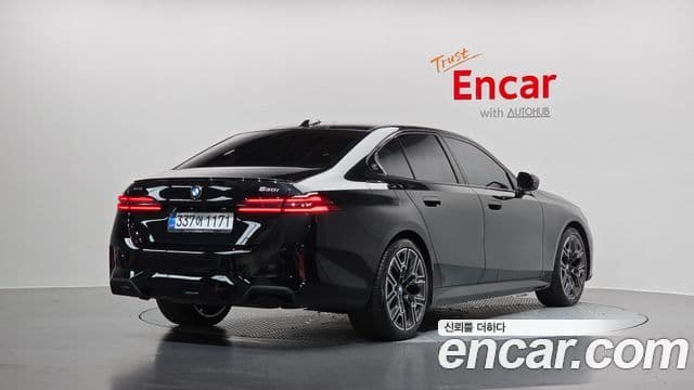 BMW 5 Series 2025 — ფოტო 2/20