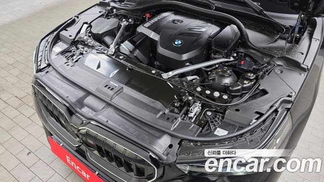 BMW 5 Series 2025 — ფოტო 6/20