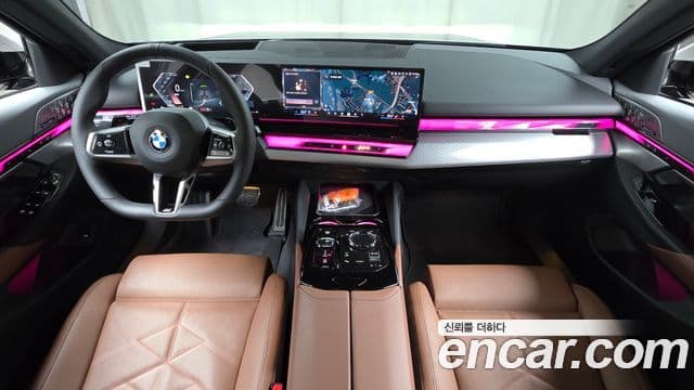 BMW 5 Series 2025 — ფოტო 7/20