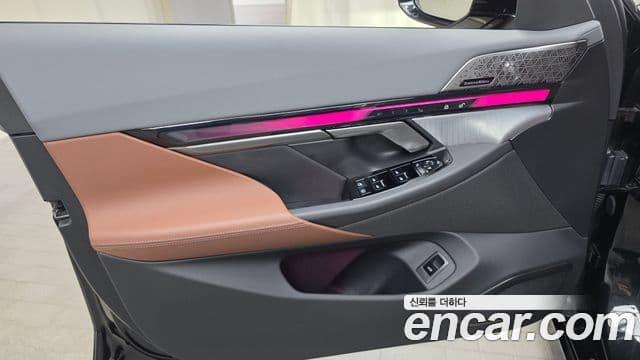 BMW 5 Series 2025 — Photo 10/30