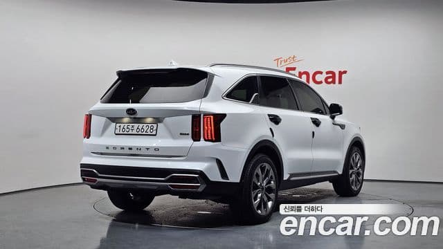 Kia Sorento 2021 — ფოტო 2/20