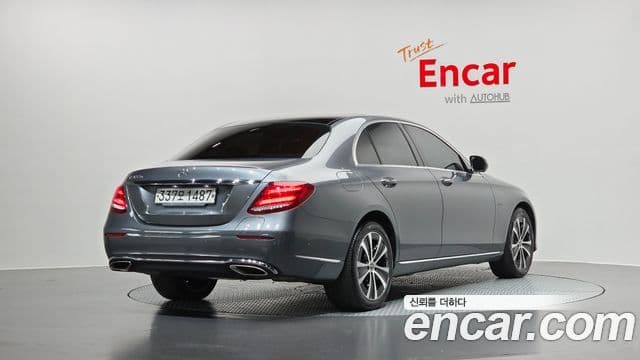 Mercedes-Benz E-Class 2019 — Şəkil 2/20