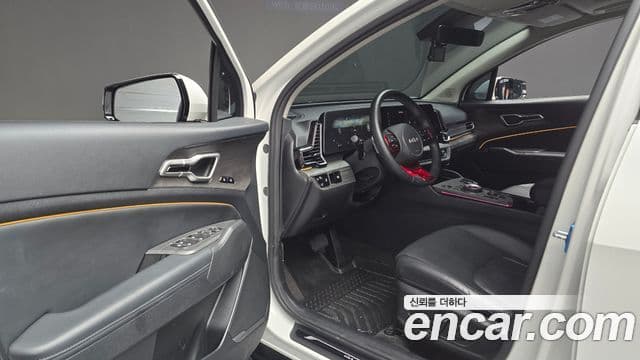 Kia Sportage 2022 — ფოტო 9/20