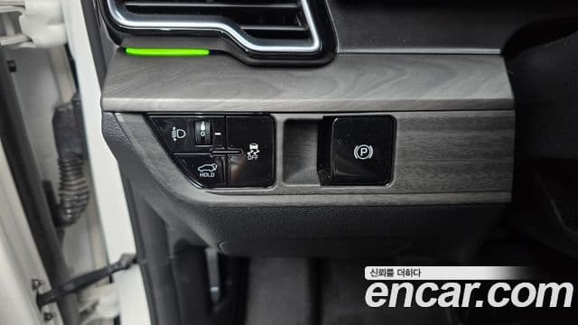 Kia Sportage 2022 — ფოტო 18/20