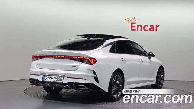 Kia K5 2023 — Şəkil 2/20