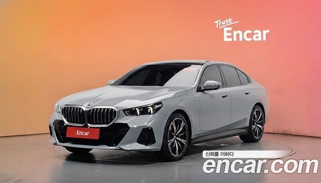 BMW 5 Series 2025 — Şəkil 1/20