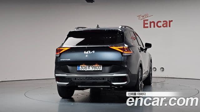 Kia Sportage 2024 — ფოტო 4/20