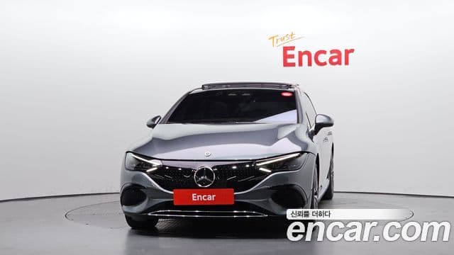 Mercedes-Benz EQE 2022 — Şəkil 13/32