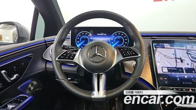 Mercedes-Benz EQE 2022 — Şəkil 30/32