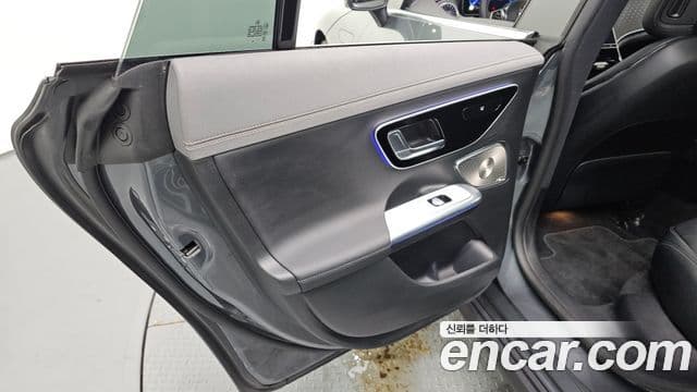 Mercedes-Benz EQE 2022 — Şəkil 15/32