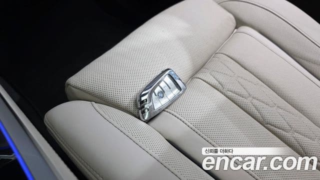 BMW X7 2022 — Photo 15/33