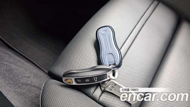 Porsche Cayenne 2022 — Şəkil 15/20