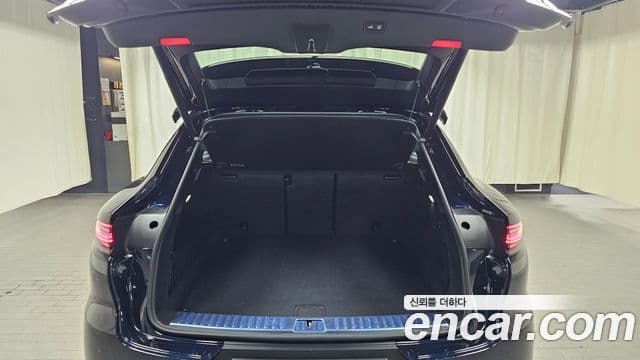 Porsche Cayenne 2022 — Şəkil 17/20