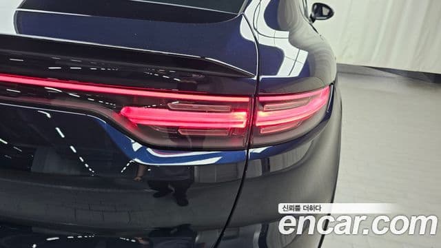 Porsche Cayenne 2022 — Photo 22/30