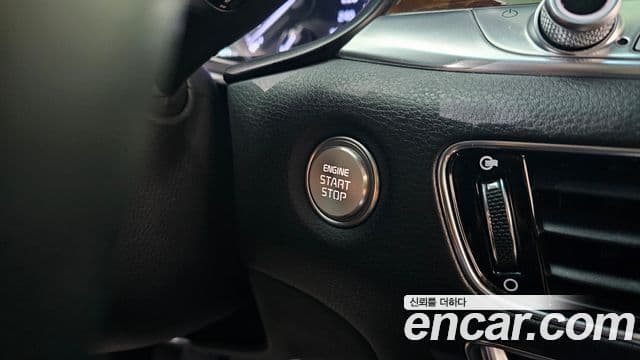 Kia The K9 2019 — Photo 30/33