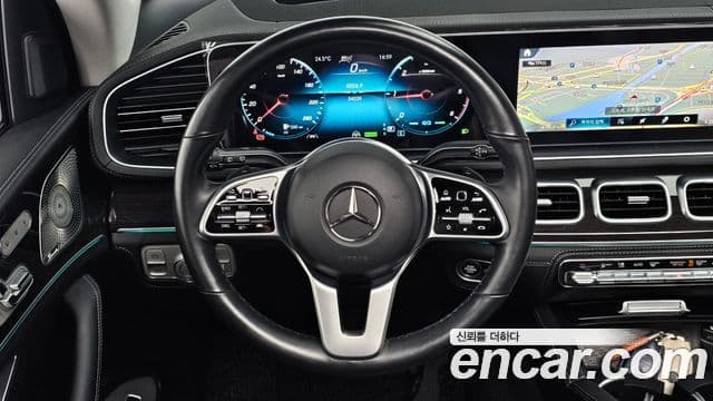 Mercedes-Benz GLE-Class 2023 — ფოტო 13/20
