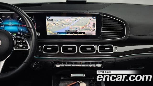 Mercedes-Benz GLE-Class 2023 — ფოტო 15/20