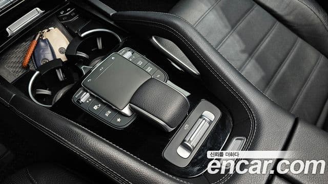 Mercedes-Benz GLE-Class 2023 — ფოტო 17/20