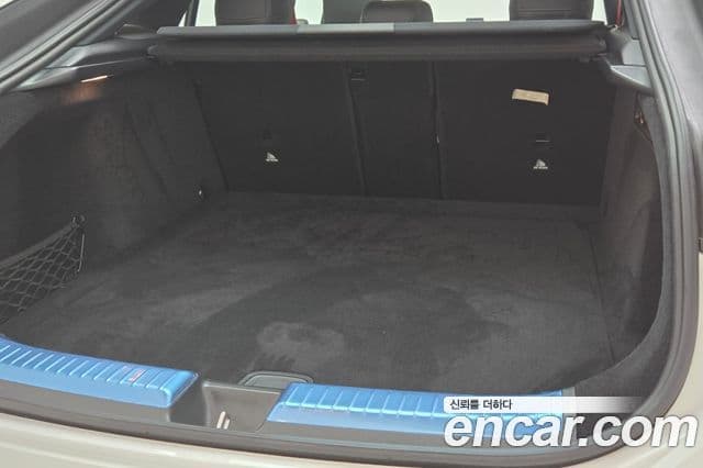 Mercedes-Benz GLE-Class 2025 — Photo 12/20