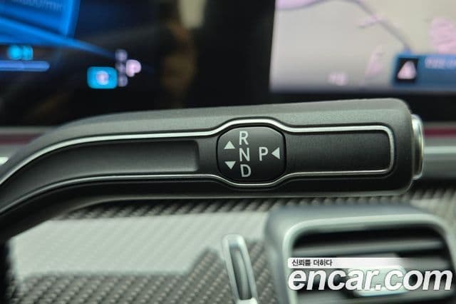 Mercedes-Benz GLE-Class 2025 — Photo 16/20