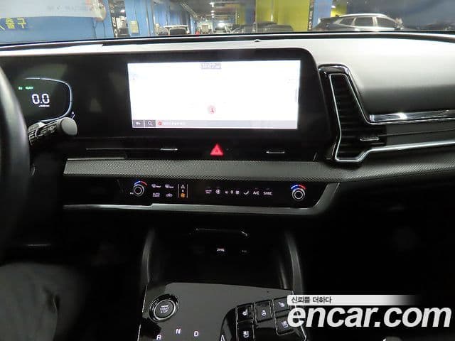 Kia Sportage 2023 — ფოტო 12/20