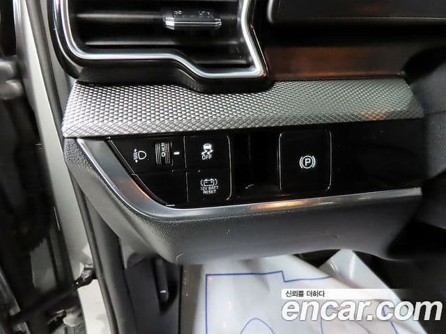 Kia Sportage 2023 — ფოტო 15/20