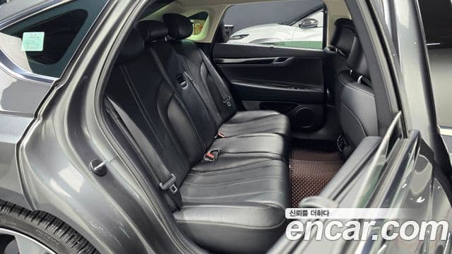 Genesis G80 2021 — Photo 17/32
