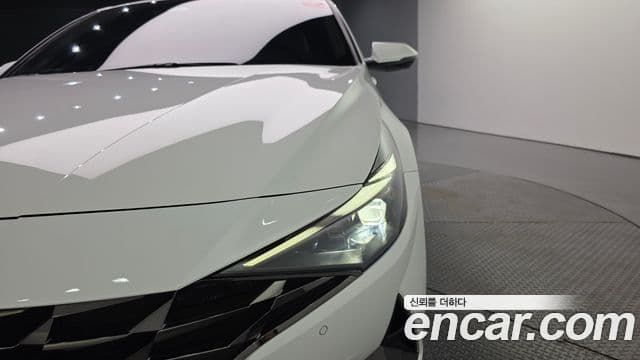 Hyundai The New Avante Hybrid 2023 — Photo 2/32