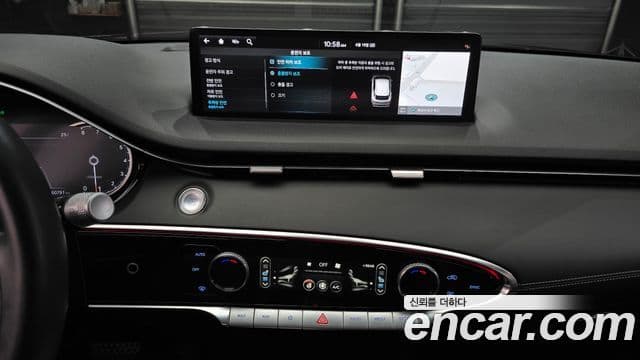 Genesis GV70 2024 — ფოტო 15/20