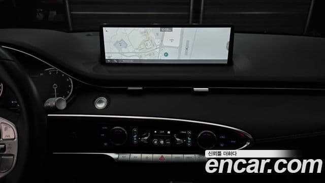 Genesis GV70 2024 — ფოტო 16/20