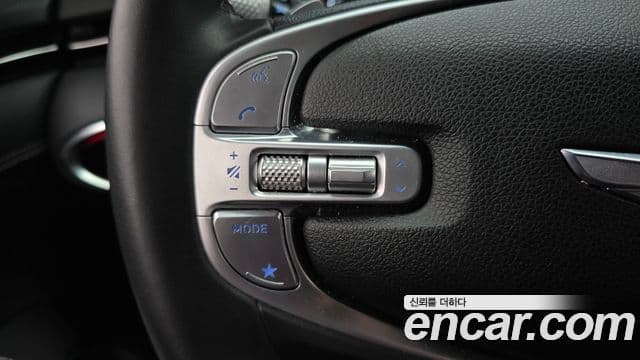 Genesis GV70 2024 — ფოტო 18/20