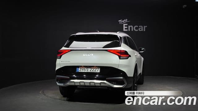 Kia Sportage 2024 — ფოტო 4/20