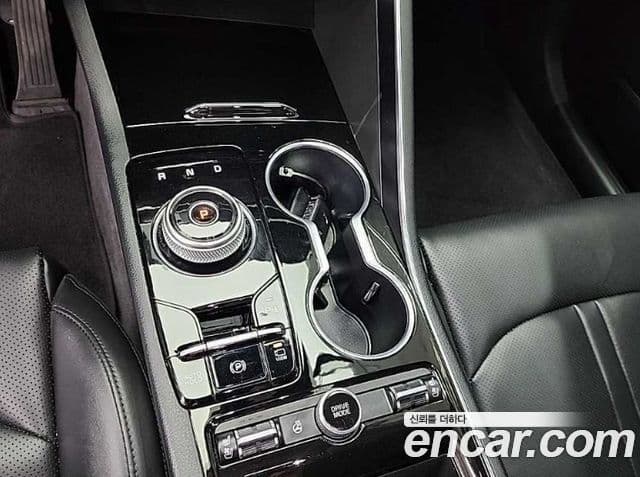 Kia K5 2021 — Şəkil 7/18