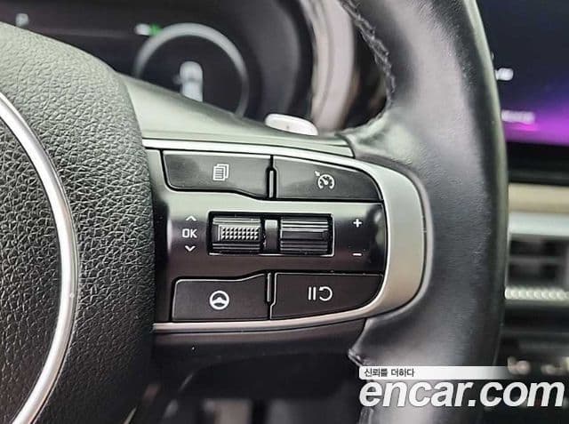 Kia K5 2021 — Şəkil 16/18