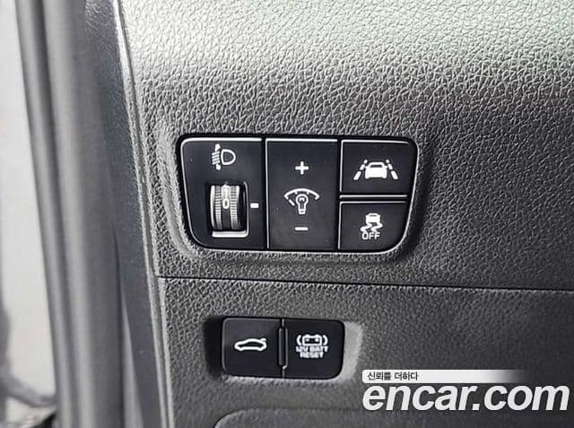 Kia K5 2021 — Şəkil 17/18